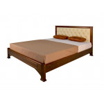 Деревянные кровати с мягким изголовьем