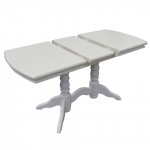 Белые деревянные столы